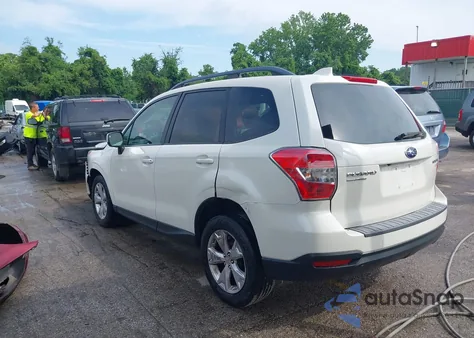 2016 Subaru Forester 2.5I Premium z USA, uszkodzony, nr VIN JF2SJADC6GH539560